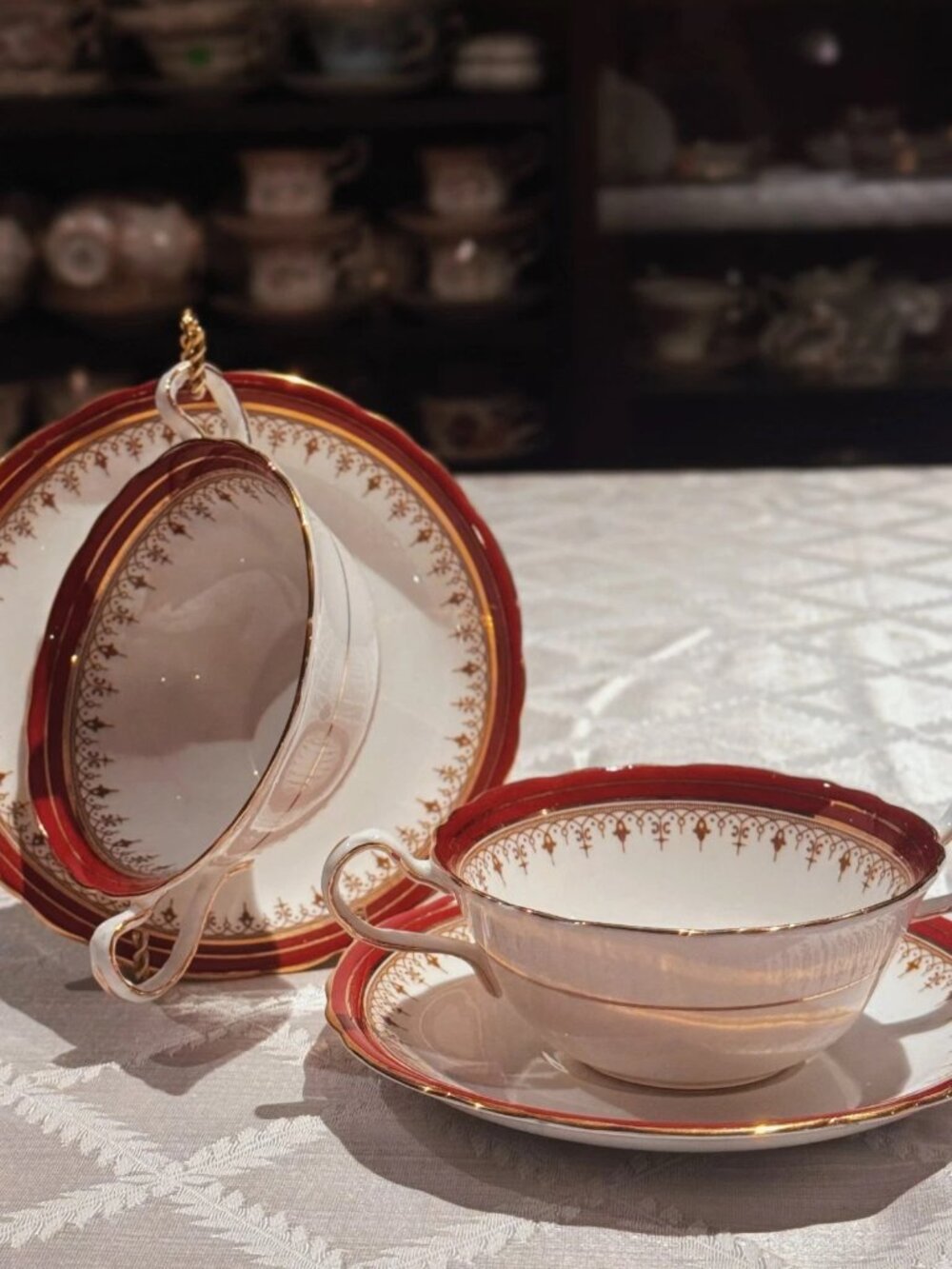 Aynsley Durham Maroon Bone China 4Pc 2 Dual-Handle Soup Cups & 2 Saucers England